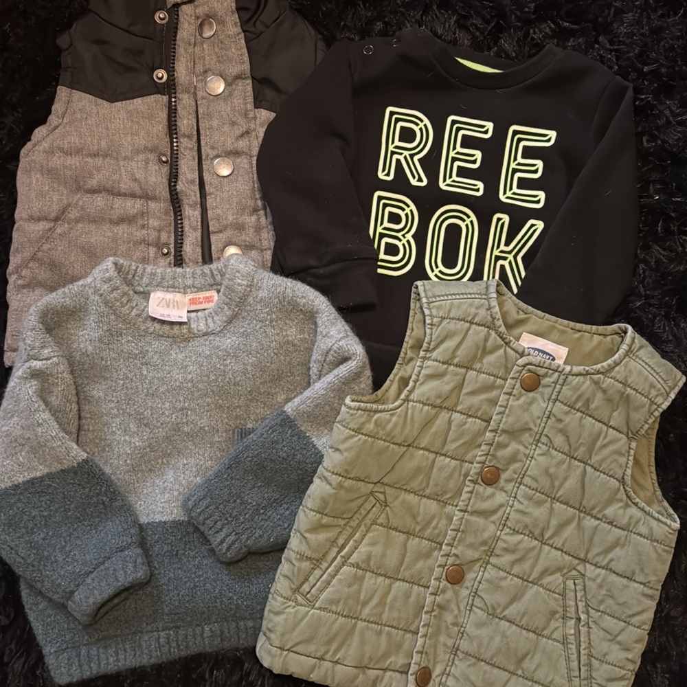 Reebok Black and Neon Green Sweatshirt